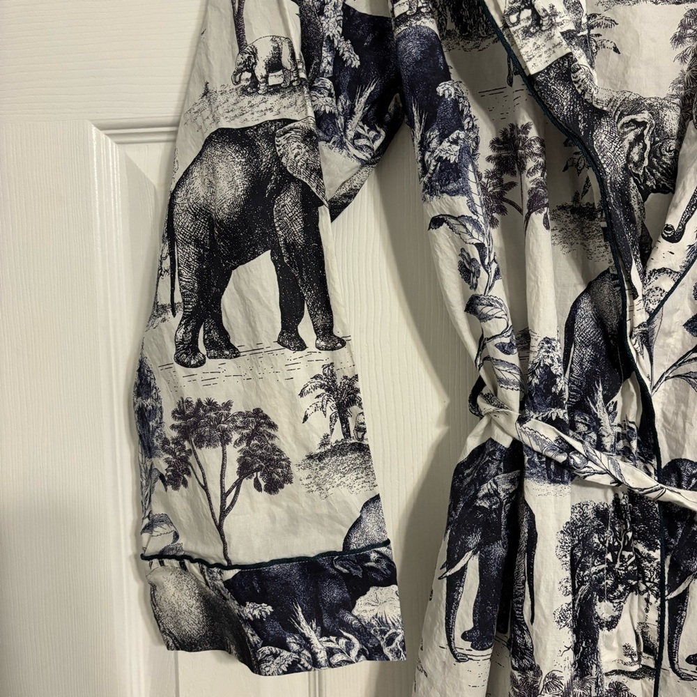 The Cat’s Pajamas Safari Toile Luxe Pima Shawl Robe - Picture 9 of 9